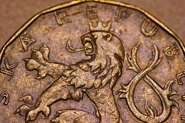 Már megfigyelhető a 100 millió korona értékű színarany cseh óriásérme