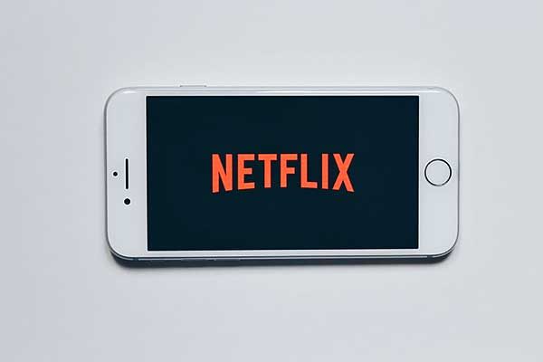 A Netflix 26,3 milliárd dollár költ főként saját tartalmak előállítására a következő nyolc évben